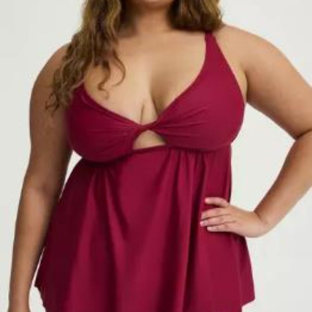 Torrid New Wire-Free Twist Front Burgundy/Red Plum Tankini Size 0